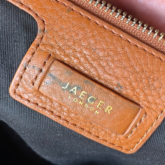 Jaeger Saddle Leather shoulder Bag - Picture 5 of 16